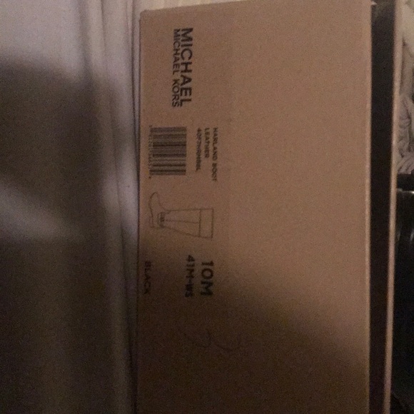 Michael Kors Harland Boot - Picture 3 of 4